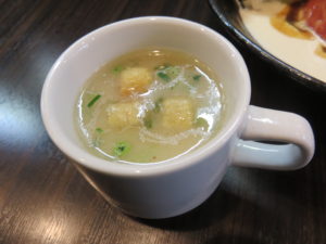 牛骨ラーメン@牛骨スープ麺屋MONG MONG：ミニ牛骨スープ