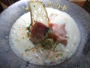 牡蠣ラーメン(鯛出汁×豆乳)@ただいま変身中：ビジュアル：アップ