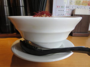 咖喱担々麺@四川担々麺 赤い鯨 人形町店：ビジュアル：サイド