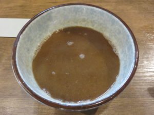 油そば@麺処 Niboshi しんこつ：スープ割り