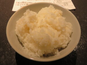 細麺REGULAR（醤油ラーメン）@駄目な隣人 新宿店（西武新宿駅）土鍋で炊いたご飯（白飯）