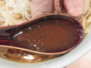 中華そば（並）@自家製麺 ロビンソン（虎ノ門ヒルズ駅）スープ