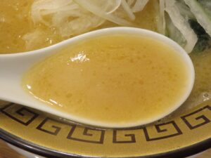 鶏こてっ 醤油@らぁ麺 しろがね 埼玉吉川店（吉川駅）スープ