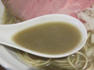 煮干そば@NIBOSHIMANIA（蒲田駅）スープ