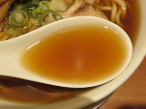 あっさり煮干そば@中華そば ひらこ屋 東京ラーメンストリート店（東京駅）スープ