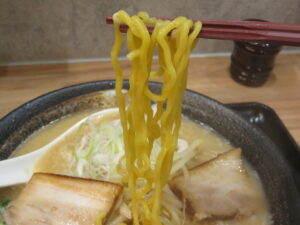 味噌拉麺@札幌味噌拉麺 かける（清瀬駅）麺