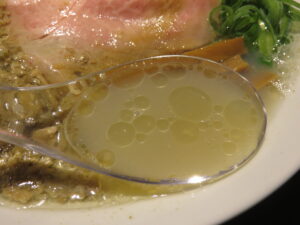 特製牡蠣塩@中華蕎麦 無冠（五反田駅）スープ