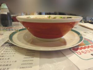 豚骨ラーメン@国際秘羊館（渋谷駅）ビジュアル：サイド