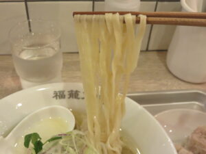 海老雲吞麺（塩）@福籠叉焼（中野駅）麺