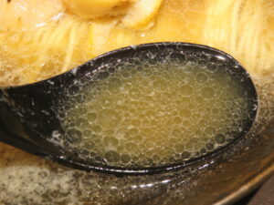 玉子入り帆立の塩そば@Tokyo Style Noodle ほたて日和（秋葉原駅）スープ