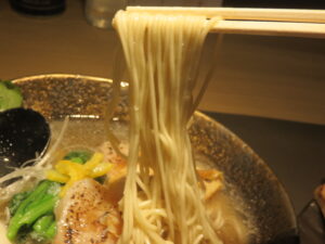 玉子入り帆立の塩そば@Tokyo Style Noodle ほたて日和（秋葉原駅）麺