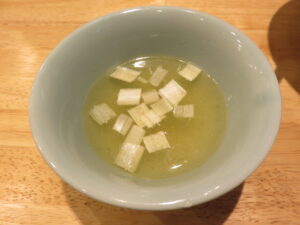 油そば@だしと麺 遊泳（東高円寺駅）出汁スープ