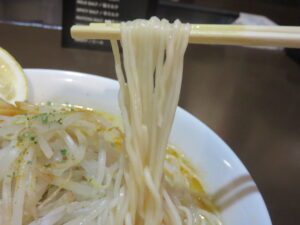 RAMEN（海老と咖喱の塩檸檬）@OLD RAMEN（祖師ヶ谷大蔵駅）麺