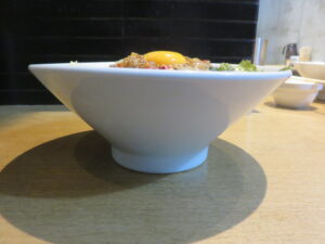 ザ・台湾まぜ麺@Newtowne Noodles（早稲田駅）ビジュアル：サイド