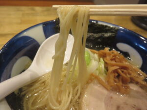 塩ラーメン@らーめん川井（矢口渡駅）麺