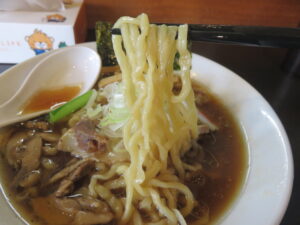 らーめん@自家製麺 ご藤（大神宮下駅）麺