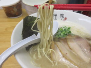 黒豚らーめん@麺処 金田家 本店（行橋駅）麺