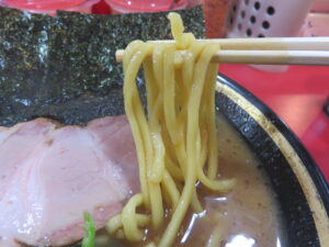 ラーメン@とらきち家 光（東白楽駅）麺