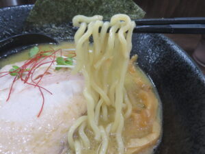 濃厚牡蠣ソバ@貝だしラーメン 貝ガラ屋 町田（町田駅）麺