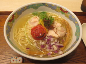 ゆず鶏塩soba@渋谷中華そば saji.（神泉駅）ビジュアル