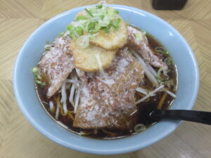 （特製）ミックスラーメン@宝来軒（大月駅）ビジュアル