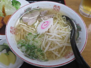 牛骨ラーメン並@香味徳 赤碕店（赤崎駅）ビジュアル