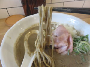 鬼煮干@NIBOSHIST（小田原駅）麺