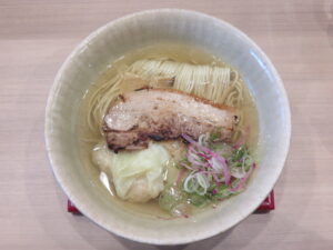 えびワンタンラーメン（塩）@福朗（宮山駅）ビジュアル：トップ