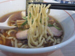 醤油そば（手揉み麺）@Ramen 博し光る（中田駅）麺