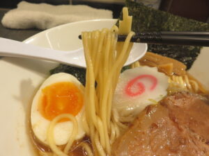 町の中華蕎麦@創作中華蕎麦 西庵（南砂町駅）麺