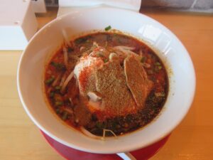 カラシビ味噌ラーメン（スタンダード）@麺Labo タイガー&ドラゴン 谷塚店（谷塚駅）ビジュアル