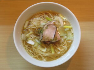 山椒ラーメン@麺堂にしき 池袋西口店（池袋駅）ビジュアル：サイド