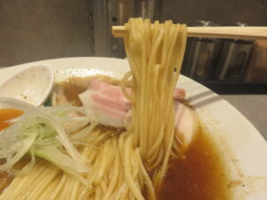 サンショウショウガラーメン@BIRI BIRI CRUSH MEN（地下鉄赤塚駅）麺