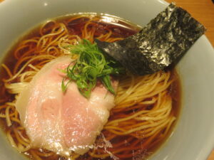 醤油らー麺@麺皇（麹町駅）具
