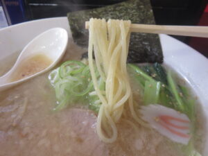 豚骨ラーメン@麺や 誠（鎌ヶ谷大仏駅）麺