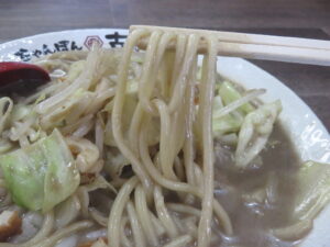 埼玉煮込みちゃんぽん@ちゃんぽん 古勝（埼玉県加須市）麺