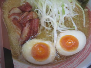 みそらーめん@味噌専門 らーめん 味来（東新宿駅）具