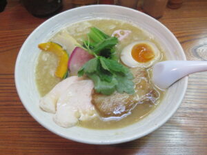 濃厚鶏白湯ラーメン@麺屋 竹馬（葛西駅）ビジュアル