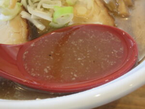 ラーメン@麺処 若（新潟県佐渡市）スープ