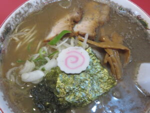 濃厚煮干しラーメン（ニューワールド）@中華そば 亀屋（直江津駅）具