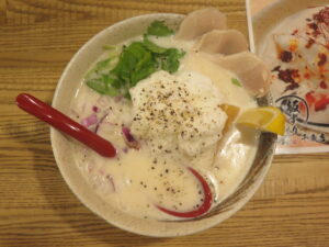 鶏白湯@麺屋 板ずり 千歳店（千歳駅）ビジュアル：トップ