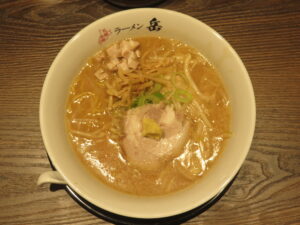 味噌ラーメン@札幌味噌ラーメン 岳 都立大学店（都立大学駅）ビジュアル：トップ