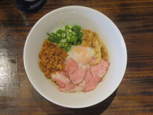 まぜそば（150g）@まぜらー くらうん（見沼代親水公園駅）ビジュアル：トップ