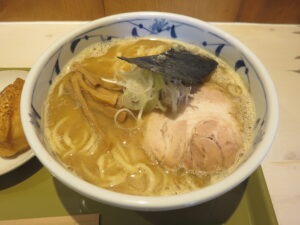中華そば@自家製麺の店 MOJO HAND（東京都西多摩郡）ビジュアル