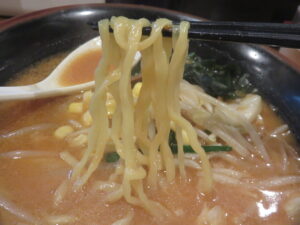 みそラーメン@熊ぼっこ（小村井駅）麺