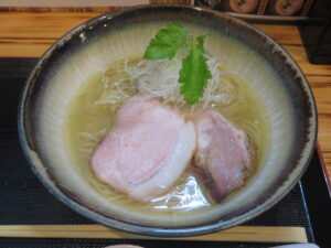 塩ラーメン@JAPANESE光ラーメン（日暮里駅）ビジュアル
