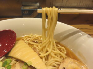 煮干香る中華そば@安打食堂（蕨駅）麺