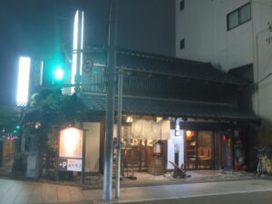 煮干香る中華そば@安打食堂（蕨駅）外観