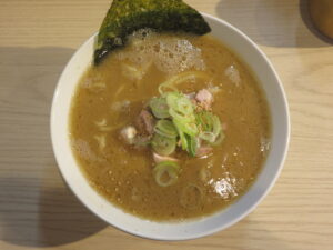 朝ラーメン@新家系ラーメン 気骨家（岩本町駅）ビジュアル：トップ