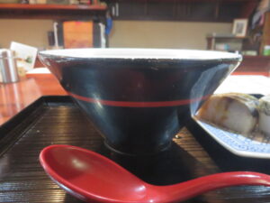 とんこつ麺（中）@麺場 水や（阿波橘駅）ビジュアル：サイド